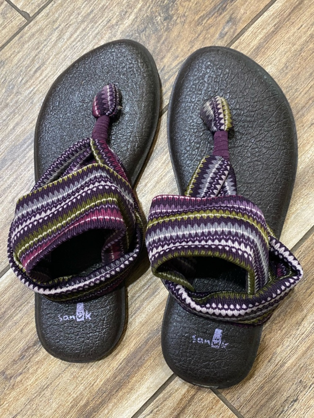 Sanuk Yoga Sandals Size 7